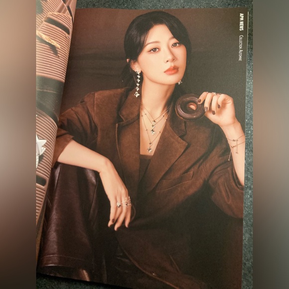 APM Monaco News Automne 2024 Issue #57 Cara Delevingne & Yang Zi Edition Special - Picture 6 of 8